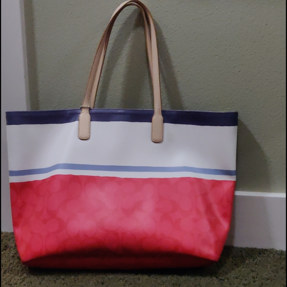Coach tote - Picture 2 of 3